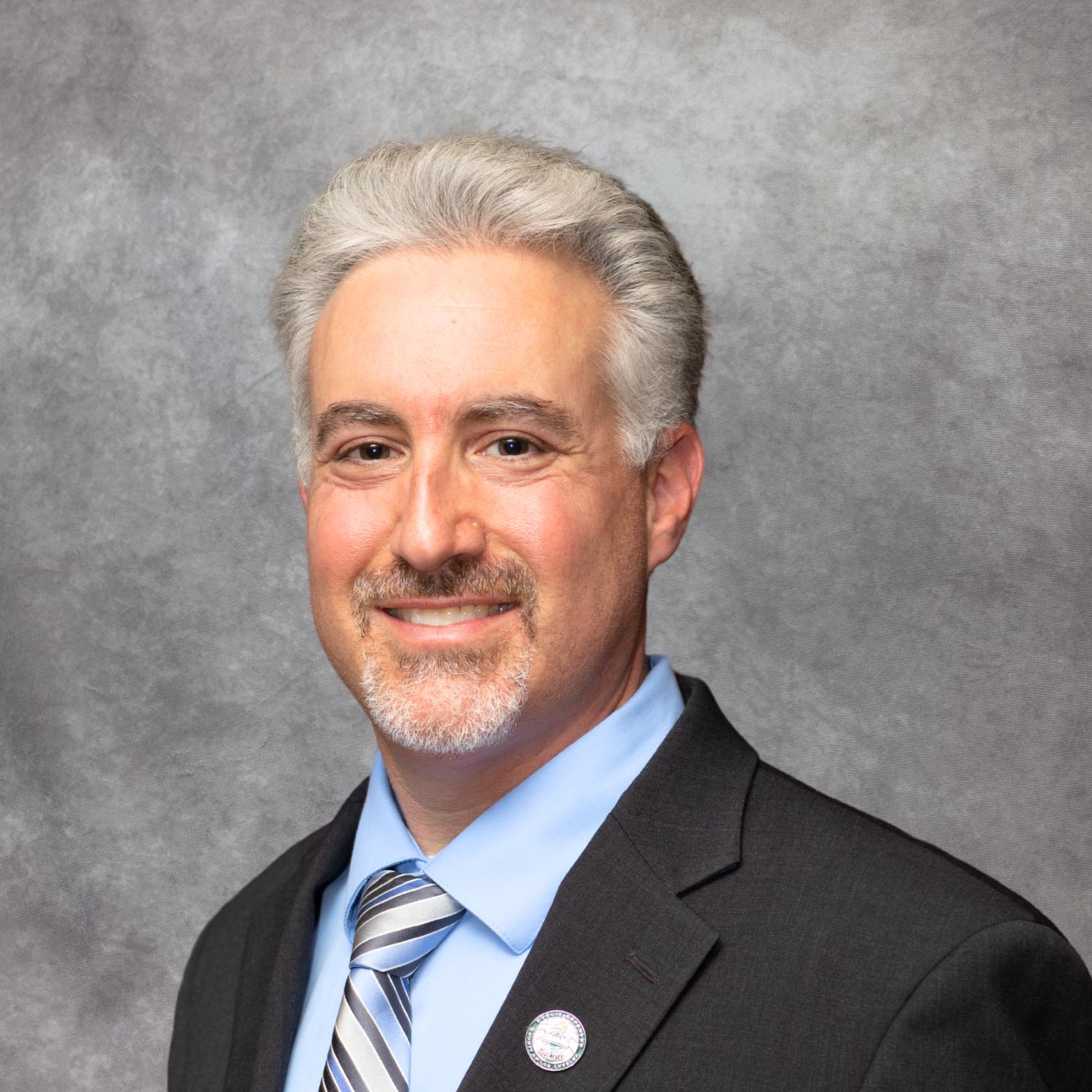 Headshot of Robert F Kayne